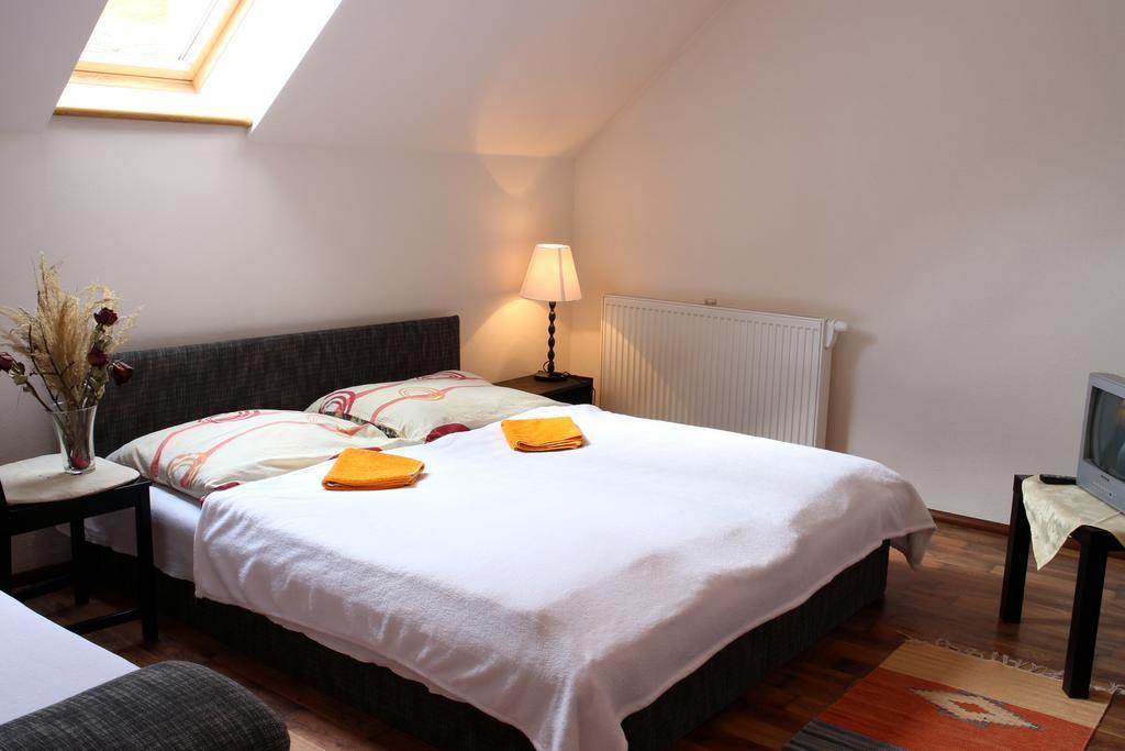 Kremenisko II Guest House Banska Stiavnica Bilik gambar